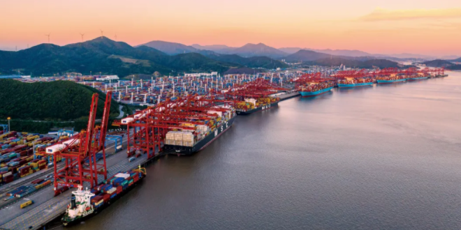 浙江沿海口岸和内河口岸齐发力，，，，集装箱吞吐量增添突出