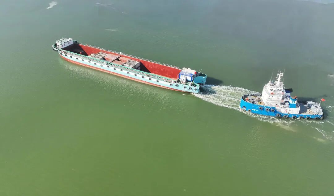 黄金水道”空箱调运顺遂完成首航，，，潍坊港区“海河联运”通道再添新动能